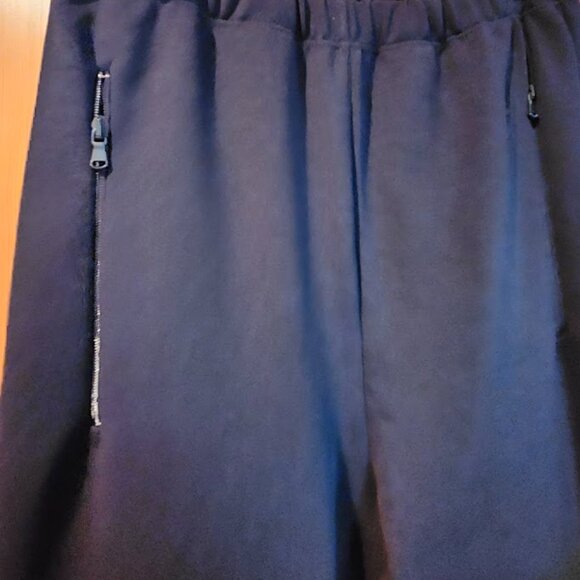 Wardrobe.NYC Front Zip Leggings, Black, Medium - Picture 5 of 10